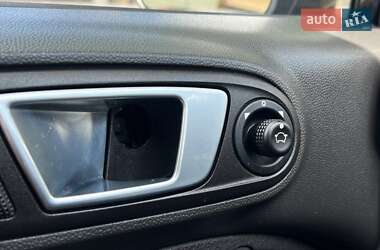 Хэтчбек Ford Fiesta 2014 в 
