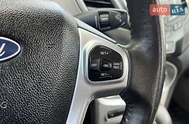 Хэтчбек Ford Fiesta 2014 в 