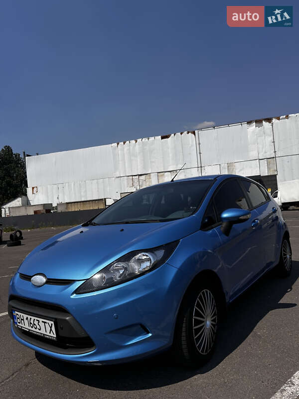 Хэтчбек Ford Fiesta 2010 в Одессе