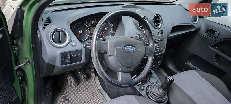 Хетчбек Ford Fiesta 2008 в Дніпрі фото 7 Хетчбек Ford Fiesta 2008 в Дніпрі