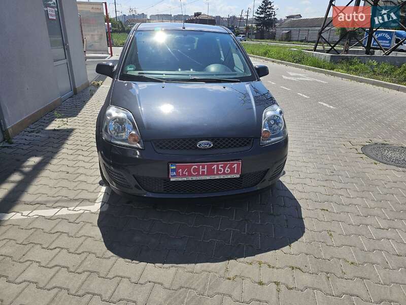 Хэтчбек Ford Fiesta 2008 в Виннице
