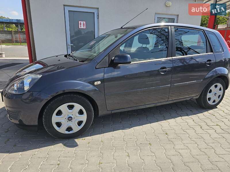 Хэтчбек Ford Fiesta 2008 в Виннице