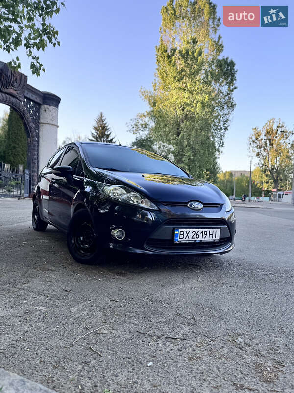 Хэтчбек Ford Fiesta 2012 в Киеве
