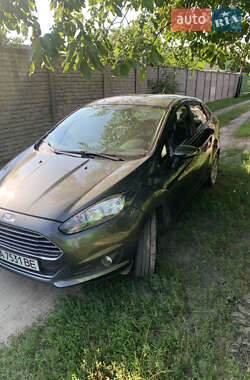 Седан Ford Fiesta 2015 в Києві