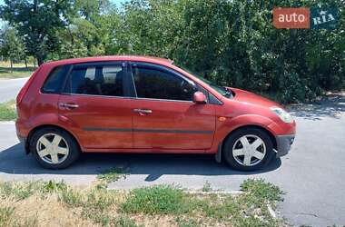 Хэтчбек Ford Fiesta 2007 в 