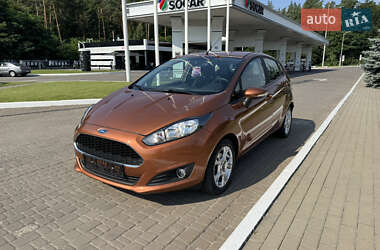 Хетчбек Ford Fiesta 2016 в Києві