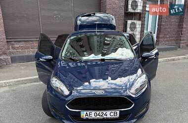 Хетчбек Ford Fiesta 2016 в Києві