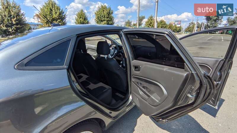 Седан Ford Fiesta 2018 в Буче