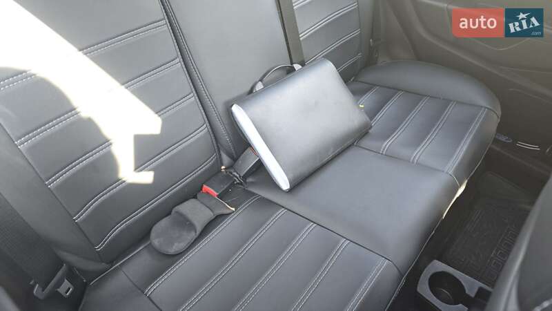 Седан Ford Fiesta 2014 в Києві