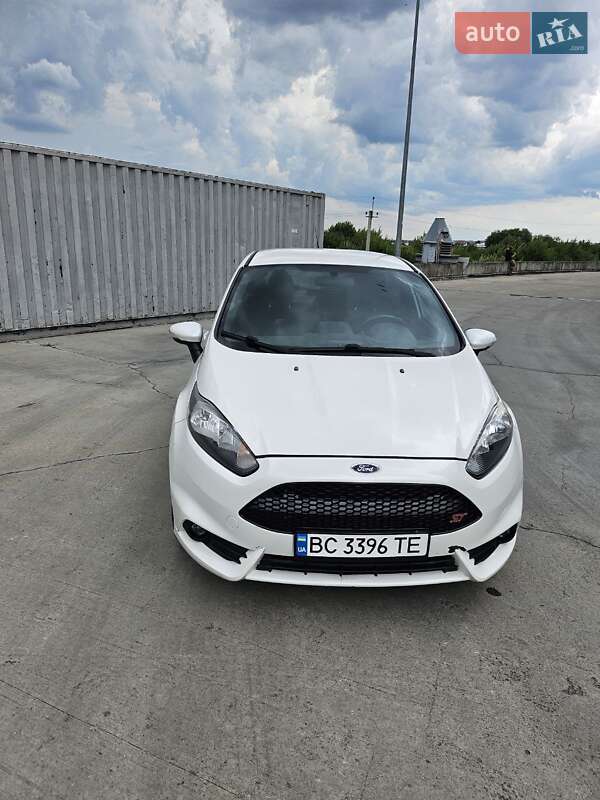 Хэтчбек Ford Fiesta 2016 в Львове фото 3 Хэтчбек Ford Fiesta 2016 в Львове