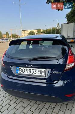 Хэтчбек Ford Fiesta 2013 в 