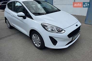 Хетчбек Ford Fiesta 2018 в Києві