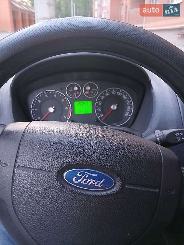 Хэтчбек Ford Fiesta 2006 в Тернополе