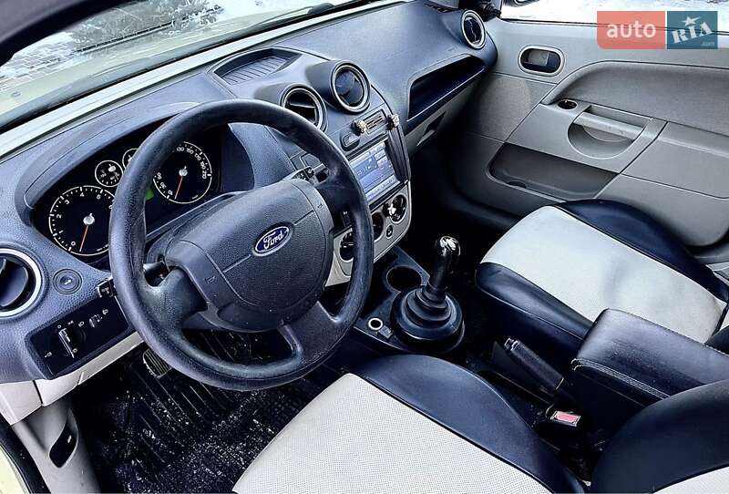 Хэтчбек Ford Fiesta 2007 в Киеве фото 11 Хэтчбек Ford Fiesta 2007 в Киеве
