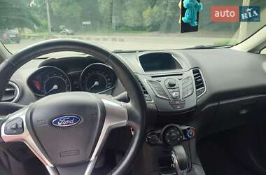 Хэтчбек Ford Fiesta 2014 в 