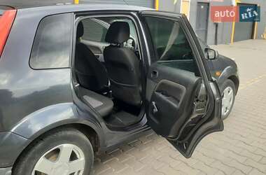 Хэтчбек Ford Fiesta 2007 в 