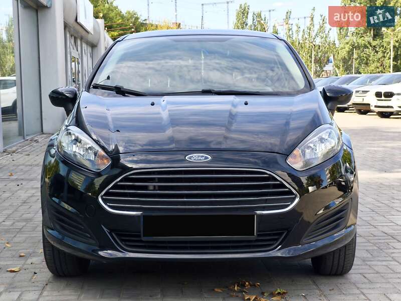 Седан Ford Fiesta 2018 в Днепре