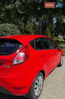 Хэтчбек Ford Fiesta 2013 в Александрие