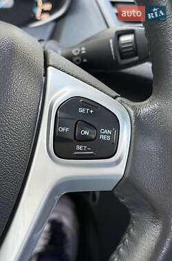 Седан Ford Fiesta 2014 в 