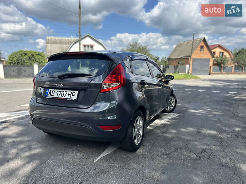 Хэтчбек Ford Fiesta 2011 в Виннице