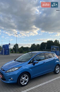 Хэтчбек Ford Fiesta 2009 в Дубно