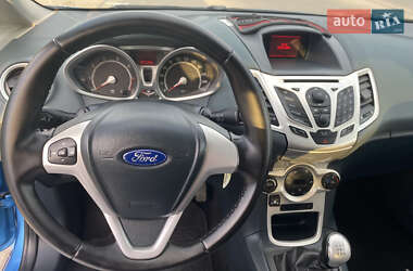 Хэтчбек Ford Fiesta 2009 в Дубно