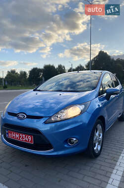 Хэтчбек Ford Fiesta 2009 в Дубно