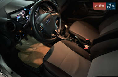 Седан Ford Fiesta 2017 в 