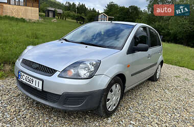Хэтчбек Ford Fiesta 2008 в Львове