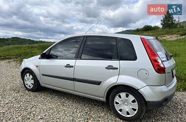 Хэтчбек Ford Fiesta 2008 в 