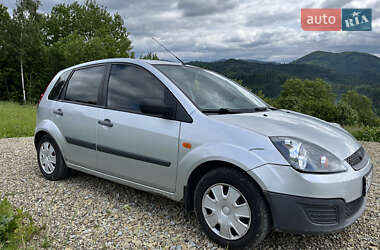 Хэтчбек Ford Fiesta 2008 в Львове