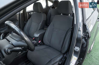 Седан Ford Fiesta 2014 в 