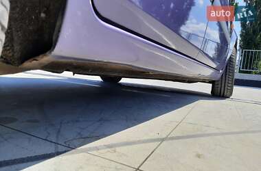 Хэтчбек Ford Fiesta 2006 в 