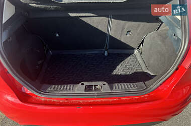 Хэтчбек Ford Fiesta 2011 в 