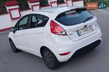 Хэтчбек Ford Fiesta 2013 в 