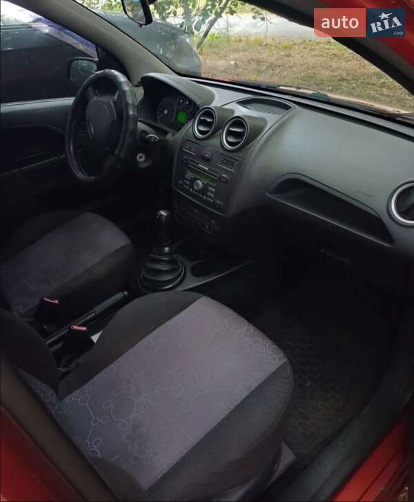 Хэтчбек Ford Fiesta 2007 в Запорожье