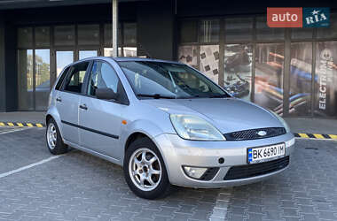 Хетчбек Ford Fiesta 2004 в Рівному