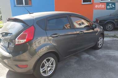 Хэтчбек Ford Fiesta 2018 в 