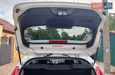 Хэтчбек Ford Fiesta 2011 в 