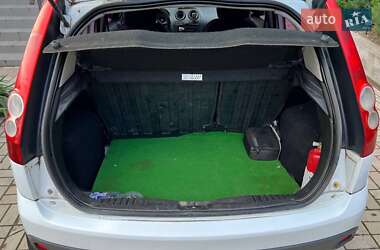 Хэтчбек Ford Fiesta 2007 в 