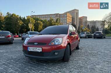 Хэтчбек Ford Fiesta 2007 в 