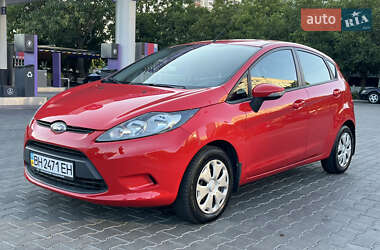 Хэтчбек Ford Fiesta 2012 в 