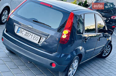 Хэтчбек Ford Fiesta 2007 в 