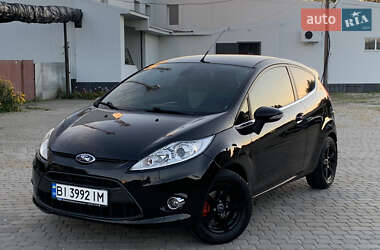 Хэтчбек Ford Fiesta 2012 в 