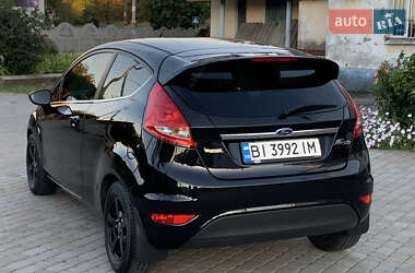 Хэтчбек Ford Fiesta 2012 в 