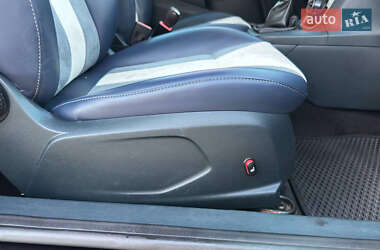 Хэтчбек Ford Fiesta 2012 в 