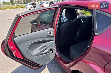 Хэтчбек Ford Fiesta 2011 в 