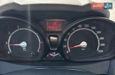 Хэтчбек Ford Fiesta 2011 в 