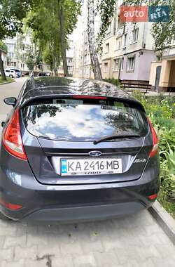 Хэтчбек Ford Fiesta 2009 в 