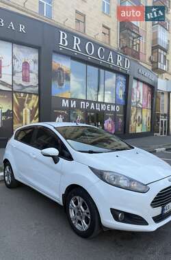 Хэтчбек Ford Fiesta 2013 в 